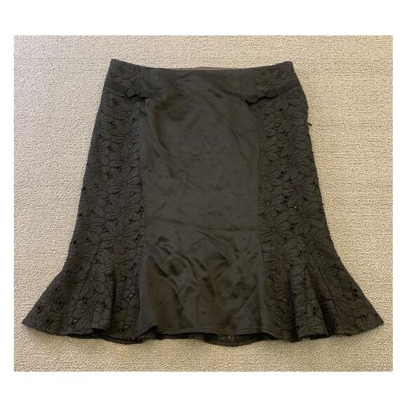 Nanette Lepore Women's Size 4 Black Flared Trumpet Lace Mini Skirt - Picture 1 of 9